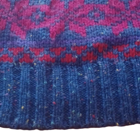 Retro Ski Bunny look sweater. Beautiful colors and style.Size small. Silvercord. - Picture 11 of 11